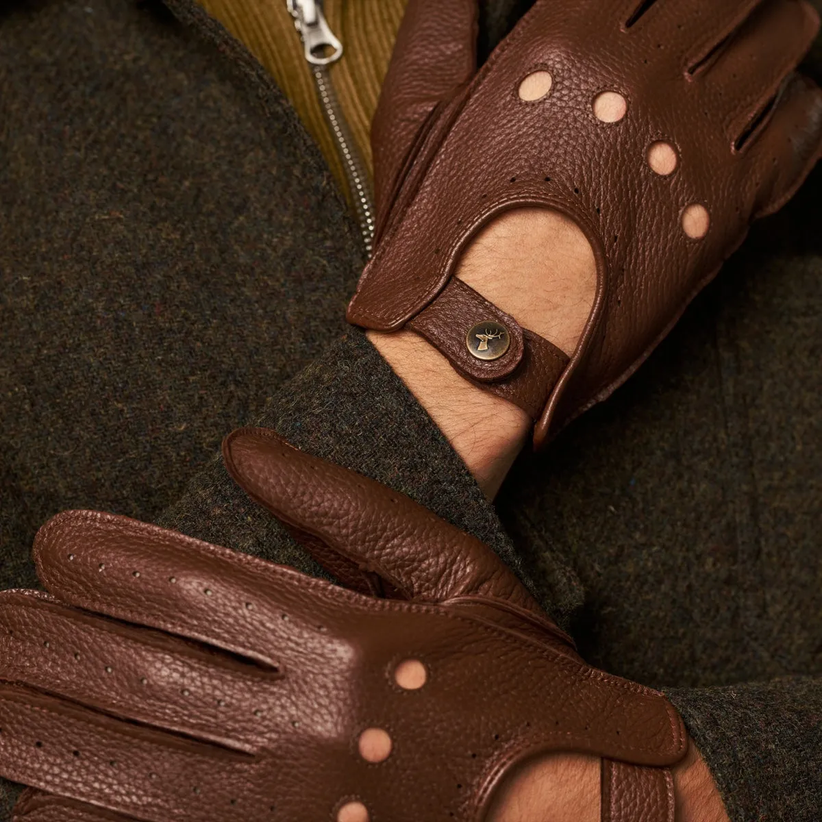 Austin (brown) – luxurious driving gloves made of American deerskin leather