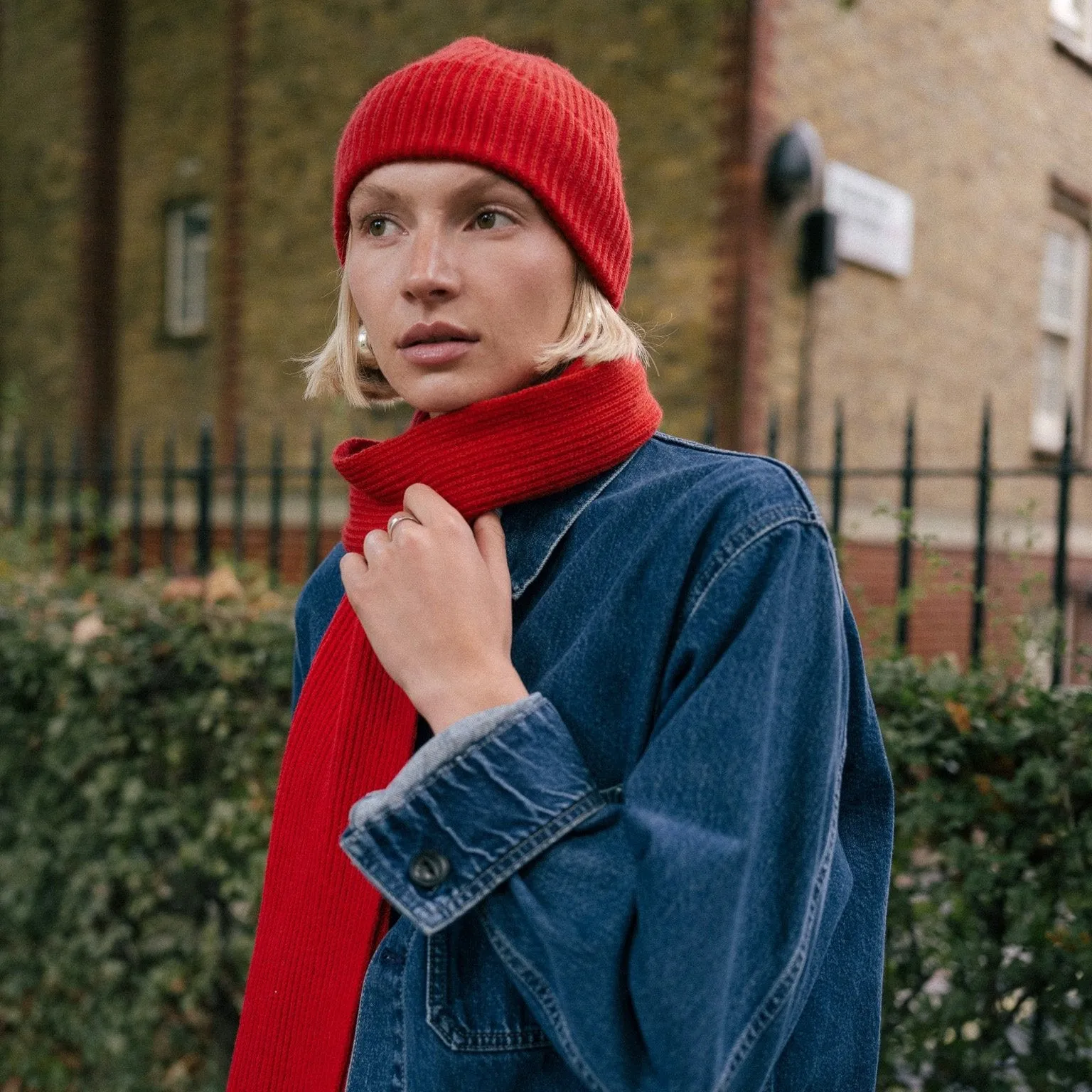 Knitted Merino Scarf - Red